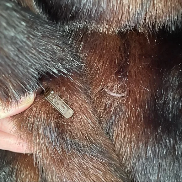 NWOT Faux Fur Coat - Picture 7 of 8